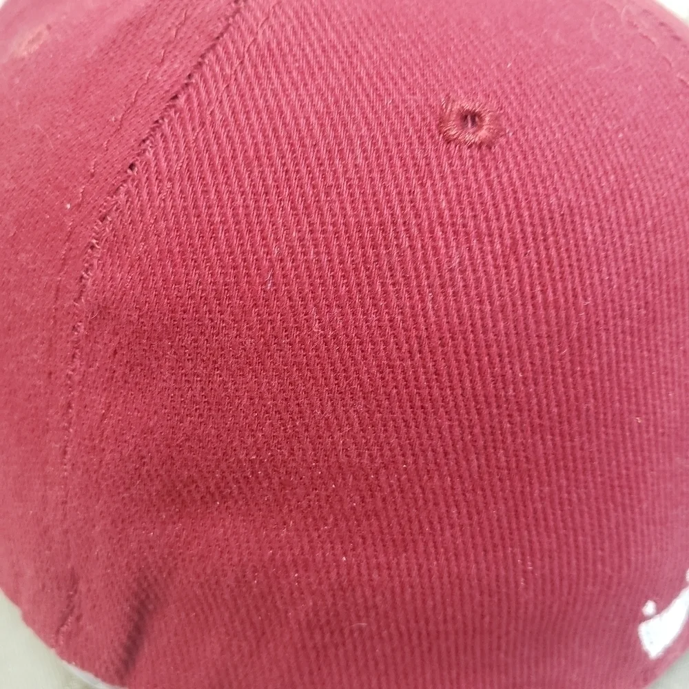 Budweiser fitted baseball cap. No stains great condition. Lots of life left.